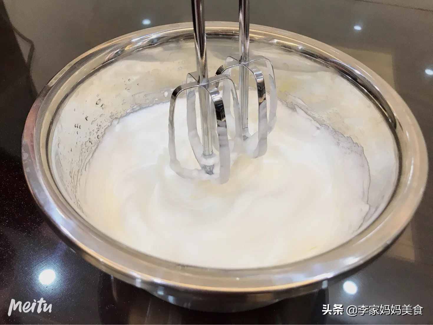 蛋清打發(fā)不起來(lái)的原因是什么？記住3個(gè)小竅門(mén)，打發(fā)后能裝滿(mǎn)盤(pán)