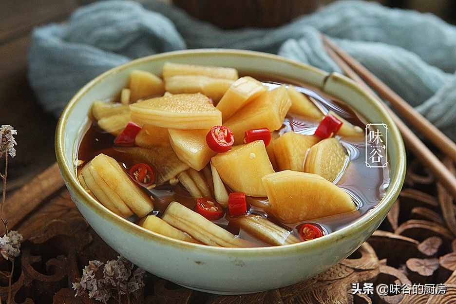 明日立冬，記得多吃三白、三紅，少食三樣，順應(yīng)節(jié)氣平安入冬