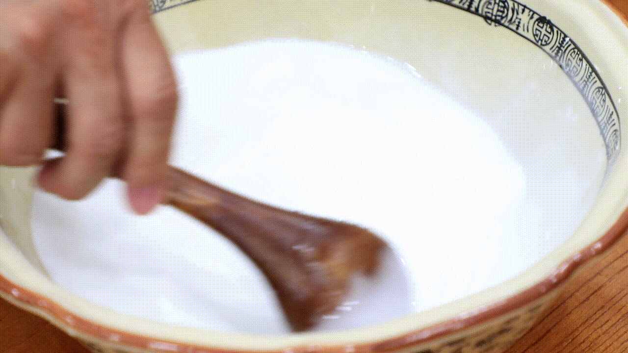 涼粉不要出去買了，自己在家就能做，配方比例告訴你，勁道又好吃