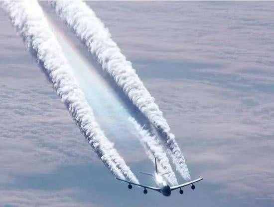 向天空放一炮就能下雨，人工降雨是如何做到的！