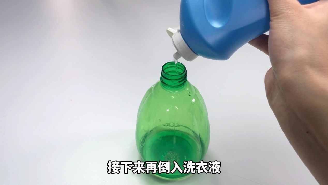 羽絨服不要干洗，教你自己在家洗羽絨服，洗厚的羽絨服干凈又保暖