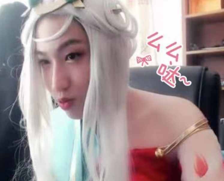 137把單排上101星，吳日天終于露臉還Cos瑤，網(wǎng)友愣住了