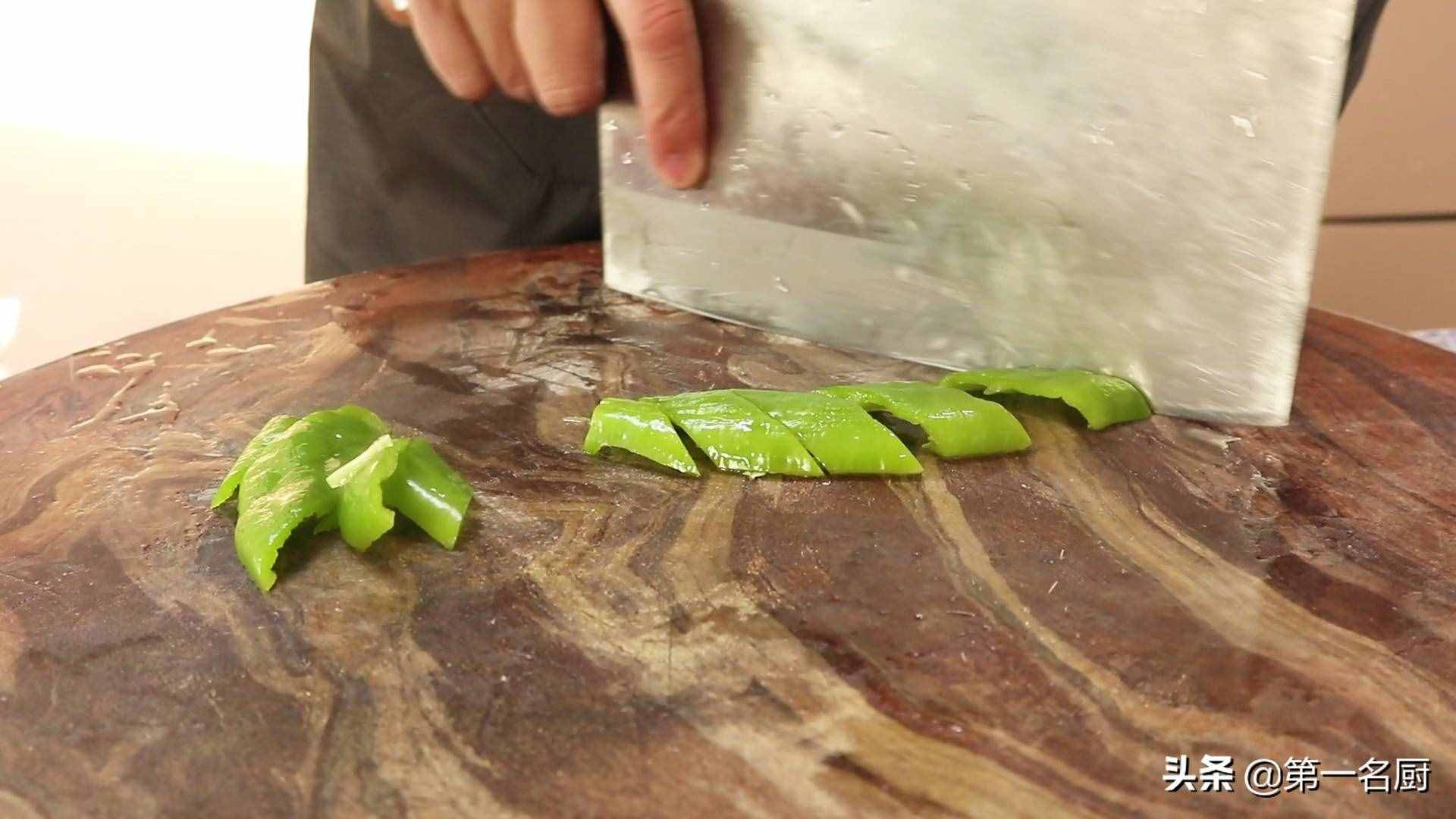 半個(gè)山藥加2個(gè)雞蛋，沒想到這么好吃，鮮香脆嫩，健脾開胃