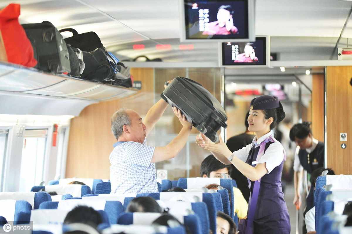 高鐵一等和二等座，到底有什么區(qū)別？看完后，網友：白坐這么多年