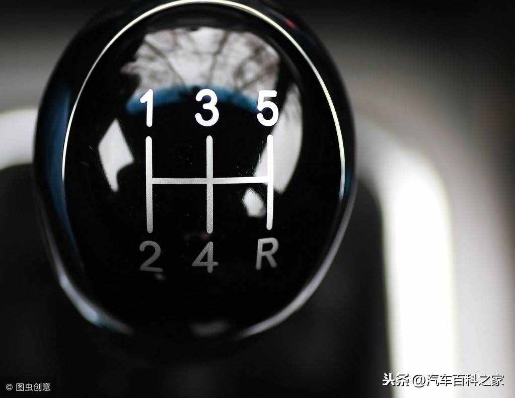 開手動(dòng)擋車學(xué)會以下5點(diǎn)，駕駛水平離老司機(jī)就不遠(yuǎn)了