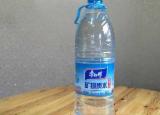 今日更新小瓶礦泉水多少毫升(2元怡寶礦泉水多少毫升)