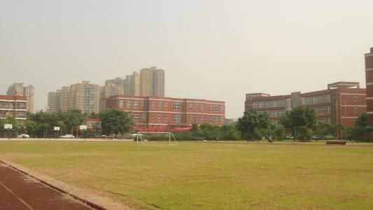 成都團(tuán)結(jié)大學(xué)城，青春與夢(mèng)想洋溢的地方