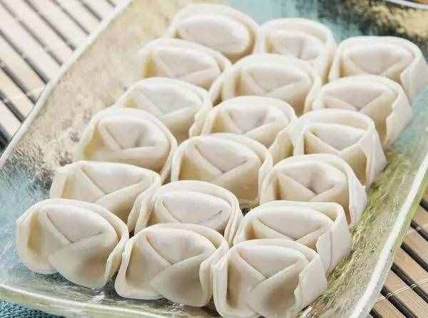 手把手教你包餛飩 每個(gè)步驟都配高清圖 別再說(shuō)你學(xué)不會(huì)了