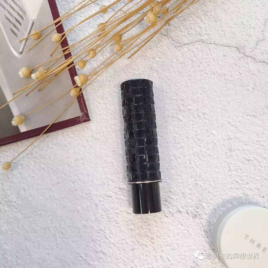 這兩年用了那么多潤唇膏，選出了8支推薦給你們