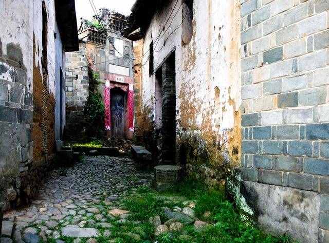 江西一“鮮為人知”的古鎮(zhèn)，位于撫州，獨(dú)特的贛派建筑令人稱贊