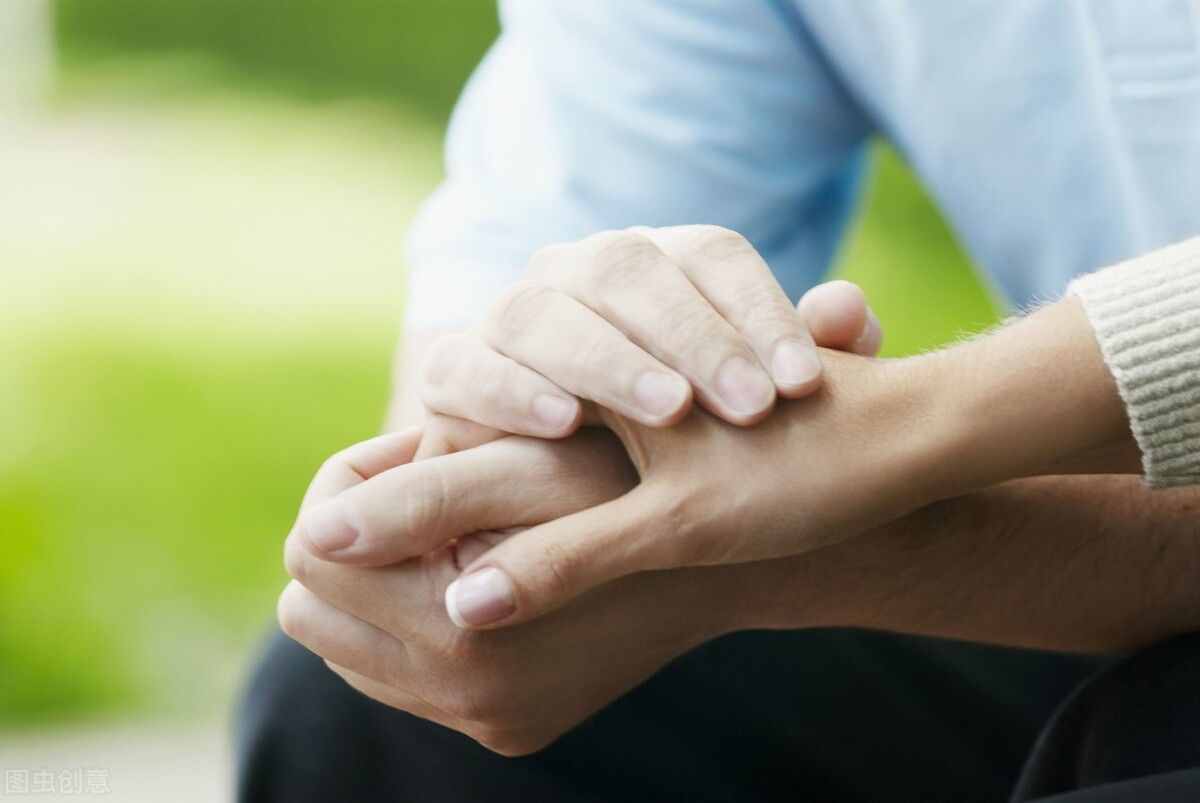 男人在家庭中有多重要？高情商的男人永遠(yuǎn)不會(huì)讓婆媳起爭執(zhí)