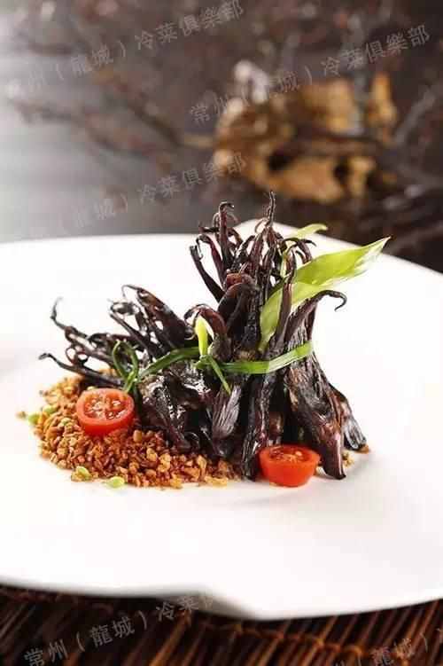 龍城冷藝俱樂(lè)部現(xiàn)身！十道創(chuàng)意涼菜呈獻(xiàn)！