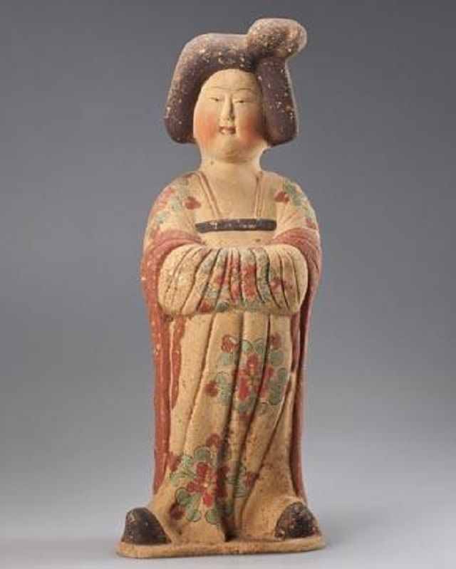 揭秘唐三彩，從種類到制作，東方藝術(shù)瑰寶的風(fēng)光