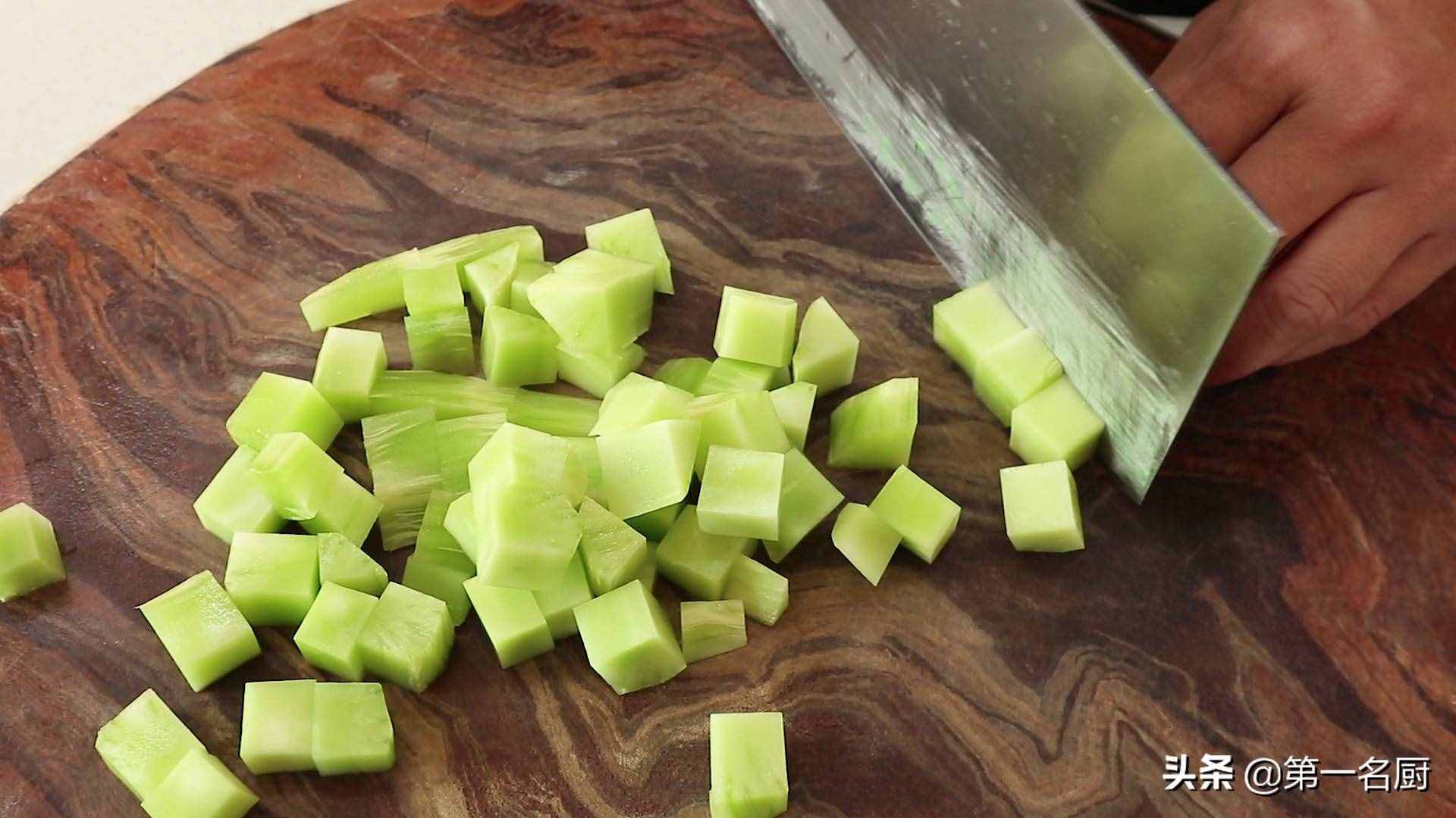 家常泡菜最好吃的做法，大磊1次做1盆，爽口開胃，腌一晚上就能吃