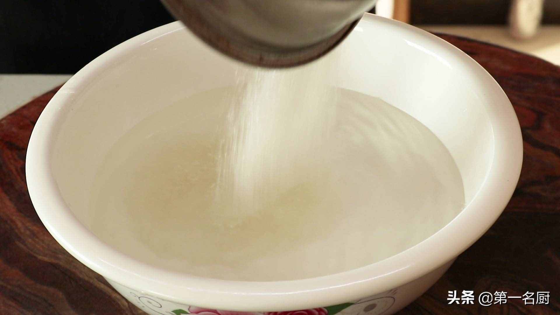 家常泡菜最好吃的做法，大磊1次做1盆，爽口開胃，腌一晚上就能吃