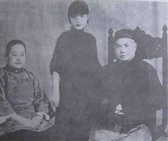 梨園冬皇孟小冬，人生三折戲曲兩任伴侶，絕代風(fēng)華也難逃悲歡離合