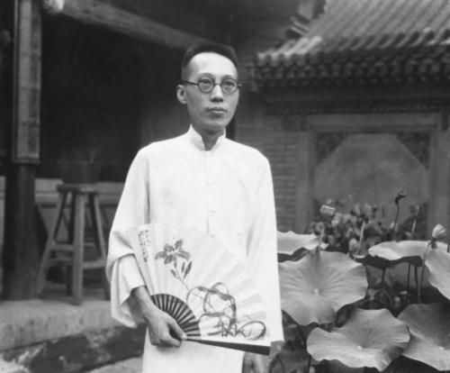 梨園冬皇孟小冬，人生三折戲曲兩任伴侶，絕代風(fēng)華也難逃悲歡離合
