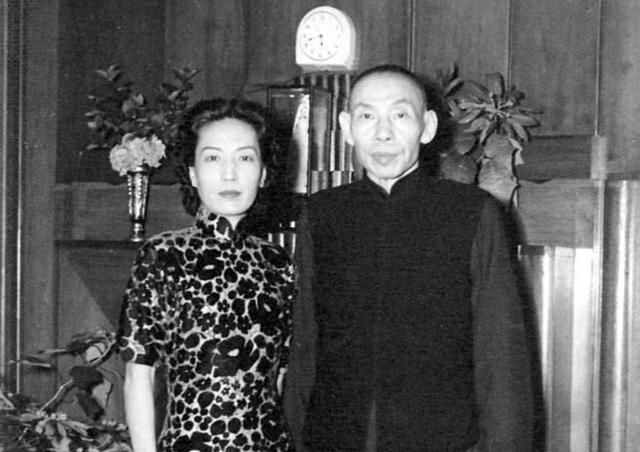 梨園冬皇孟小冬，人生三折戲曲兩任伴侶，絕代風(fēng)華也難逃悲歡離合