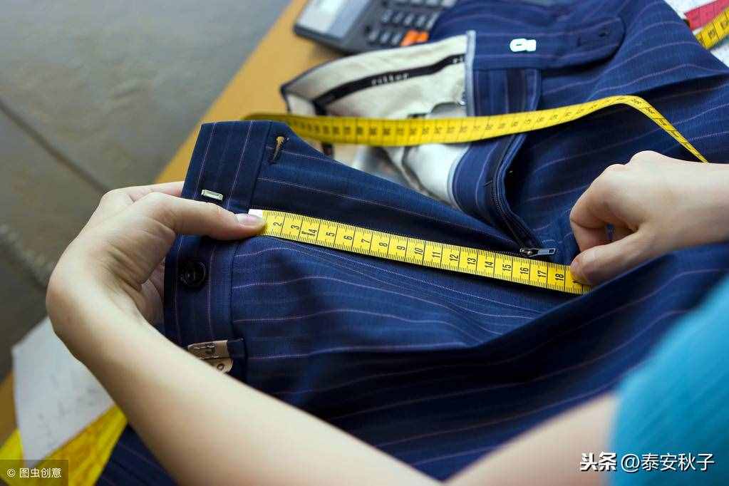 個人在家做一件簡單衣服的三個制作步驟，做衣服不要想的太復(fù)雜