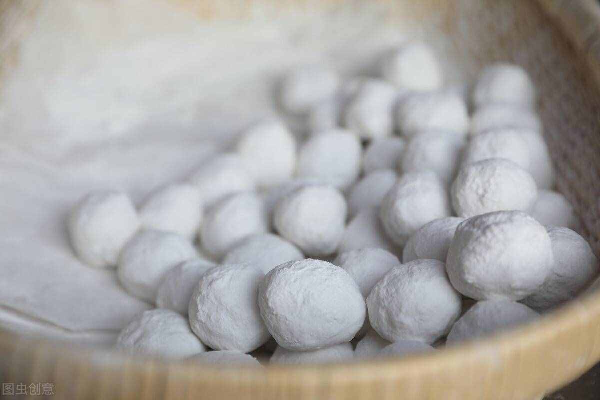 南湯圓北元宵，湯圓和元宵是一種東西嗎？很多人分不清