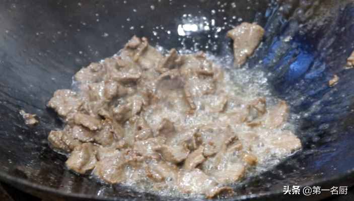 想喝胡辣湯不用去出買了，在家輕松就能做，學(xué)會(huì)你也可以開店了