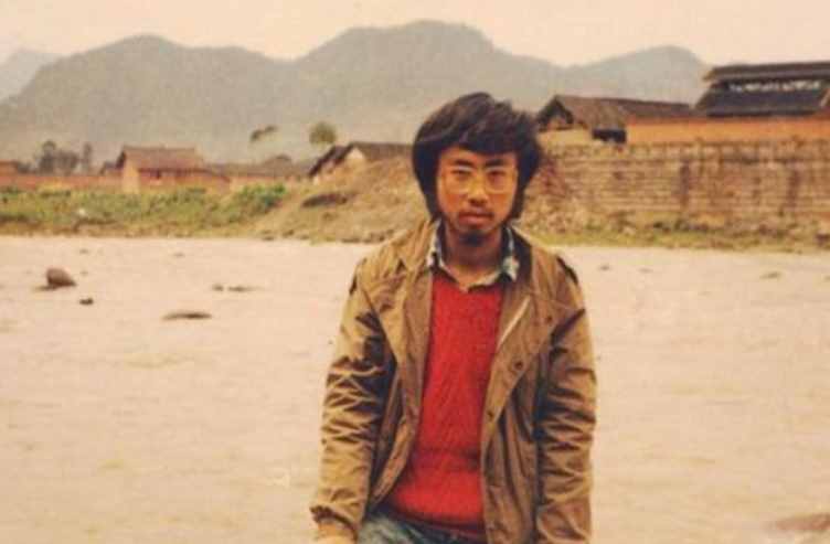 海子：面朝大海的少年，10歲上高中，15歲讀北大，25歲臥軌自殺