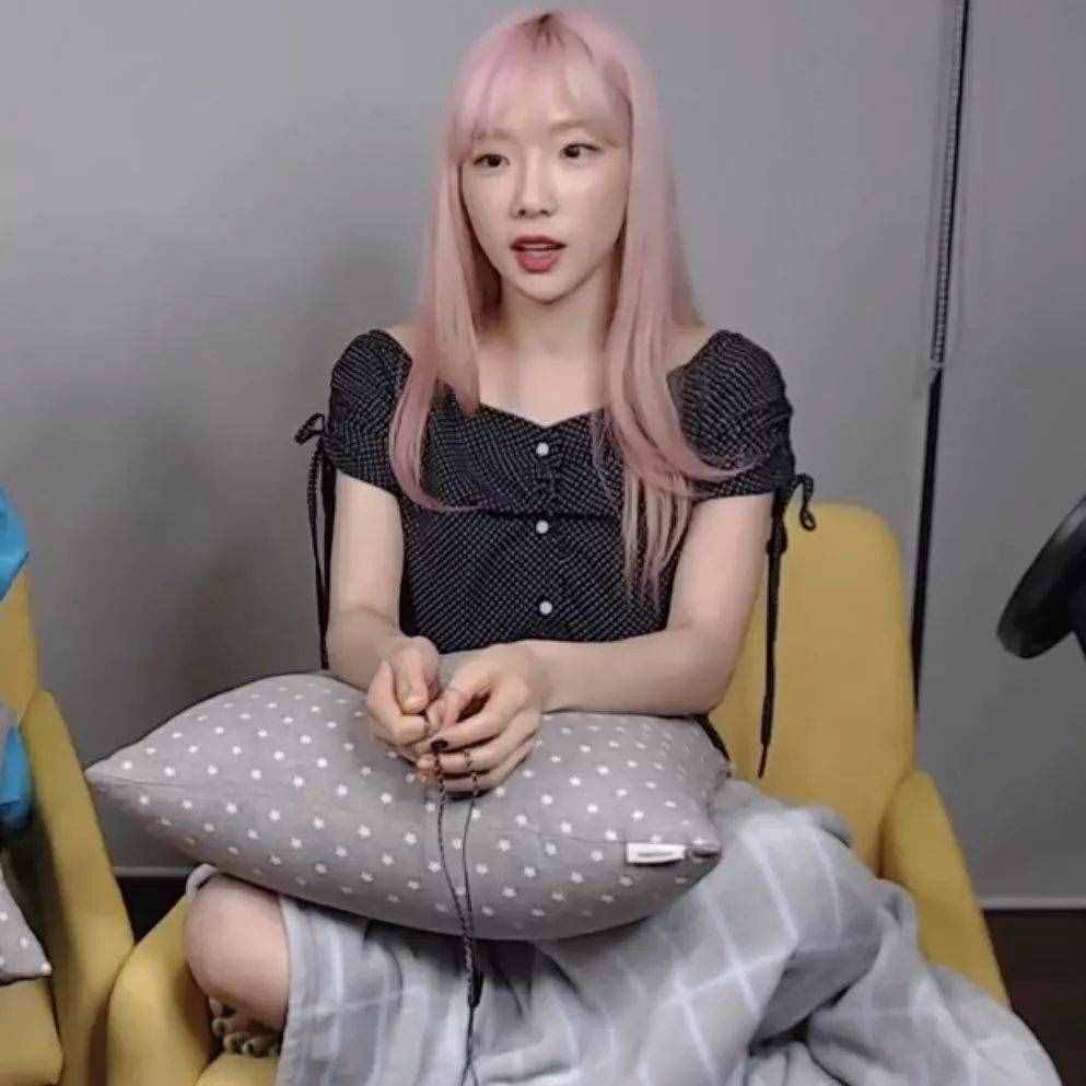 泰妍深夜逛街掃貨，原來韓國有這么多值得剁手的小眾彩妝