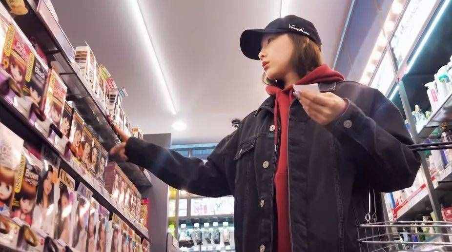 泰妍深夜逛街掃貨，原來韓國有這么多值得剁手的小眾彩妝