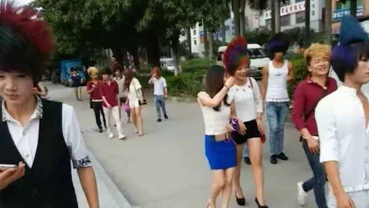 曾被全網(wǎng)按頭道歉的殺馬特，誰都沒資格嘲他們過氣