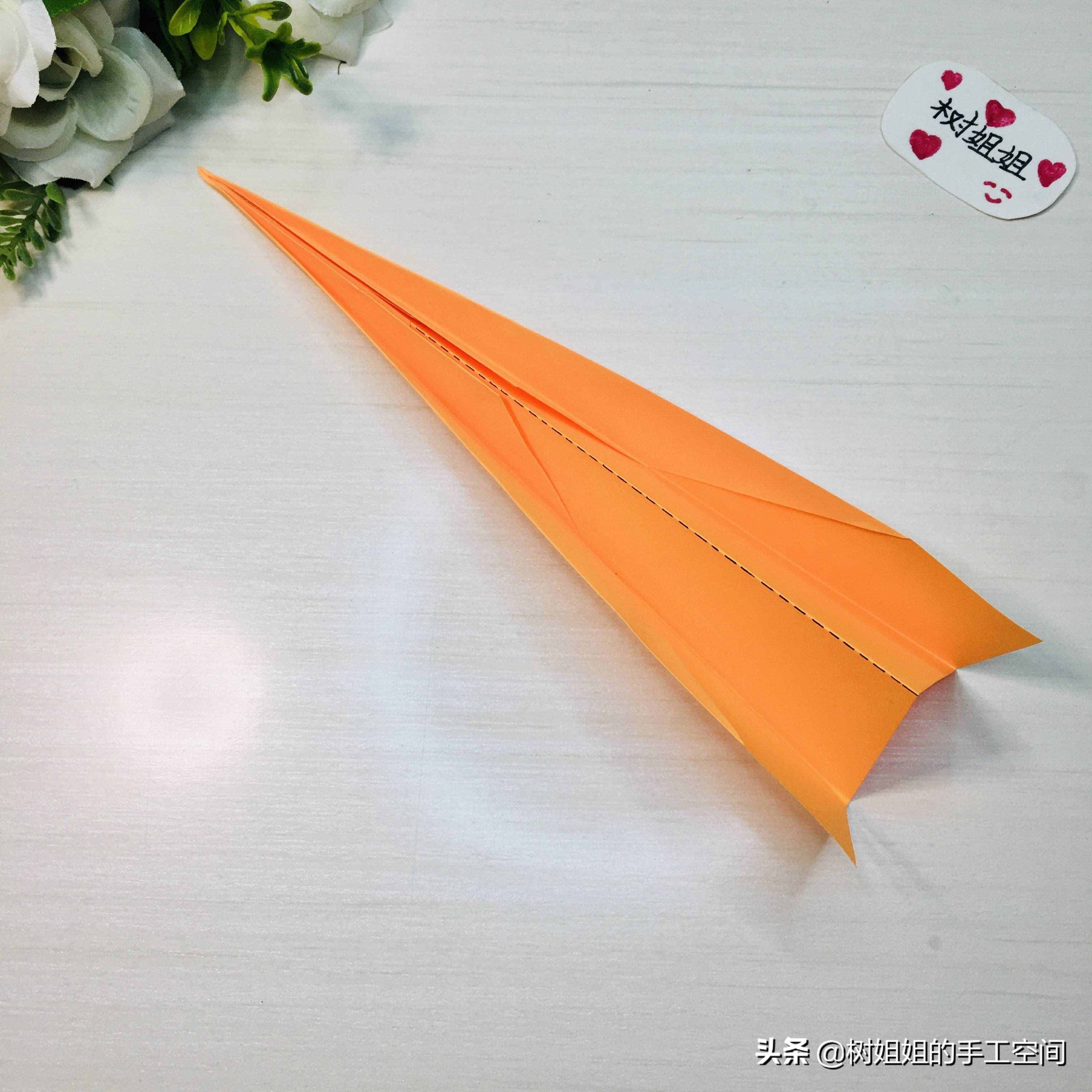 玩具折紙：簡單經(jīng)典的紙飛機，能飛十幾米遠(yuǎn)
