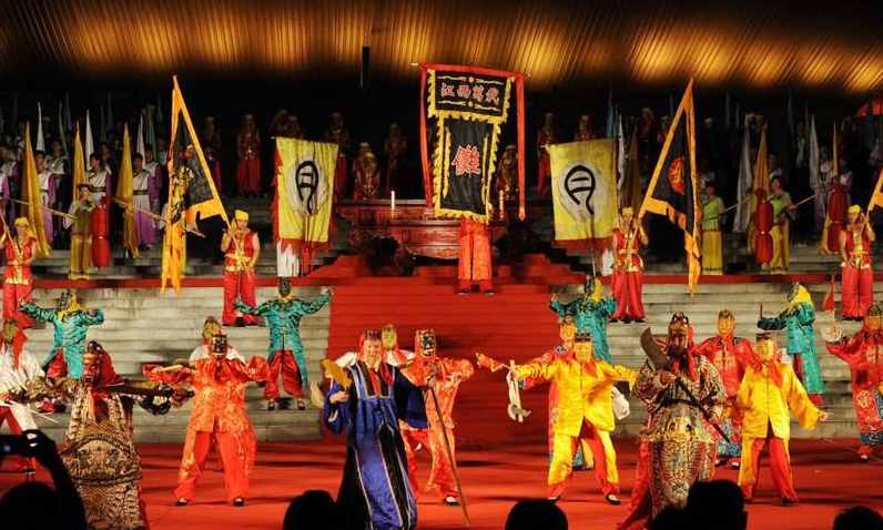 中秋節(jié)是我國的傳統(tǒng)佳節(jié)，關(guān)于中秋節(jié)的由來簡短50字