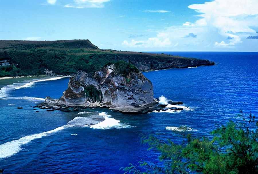 離關(guān)島基地最近的塞班島，如今為美國領(lǐng)土，為何多為中國人