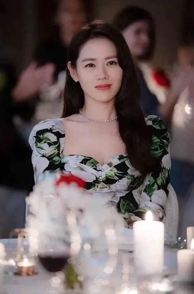 2021年韓國(guó)10大“最美女演員”，孫藝珍僅排第10，宋智孝擠進(jìn)前3
