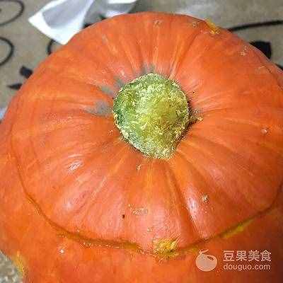 萬圣節(jié)南瓜燈的做法