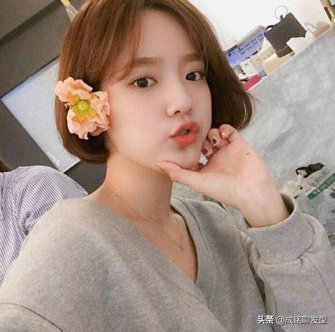 適合圓臉型女生的12款發(fā)型，簡約洋氣減齡還瘦臉，秒變優(yōu)雅時髦精