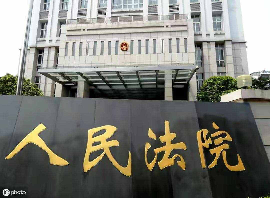 工傷爭(zhēng)議案件中的護(hù)理費(fèi)、伙食補(bǔ)助費(fèi)標(biāo)準(zhǔn)如何確定？