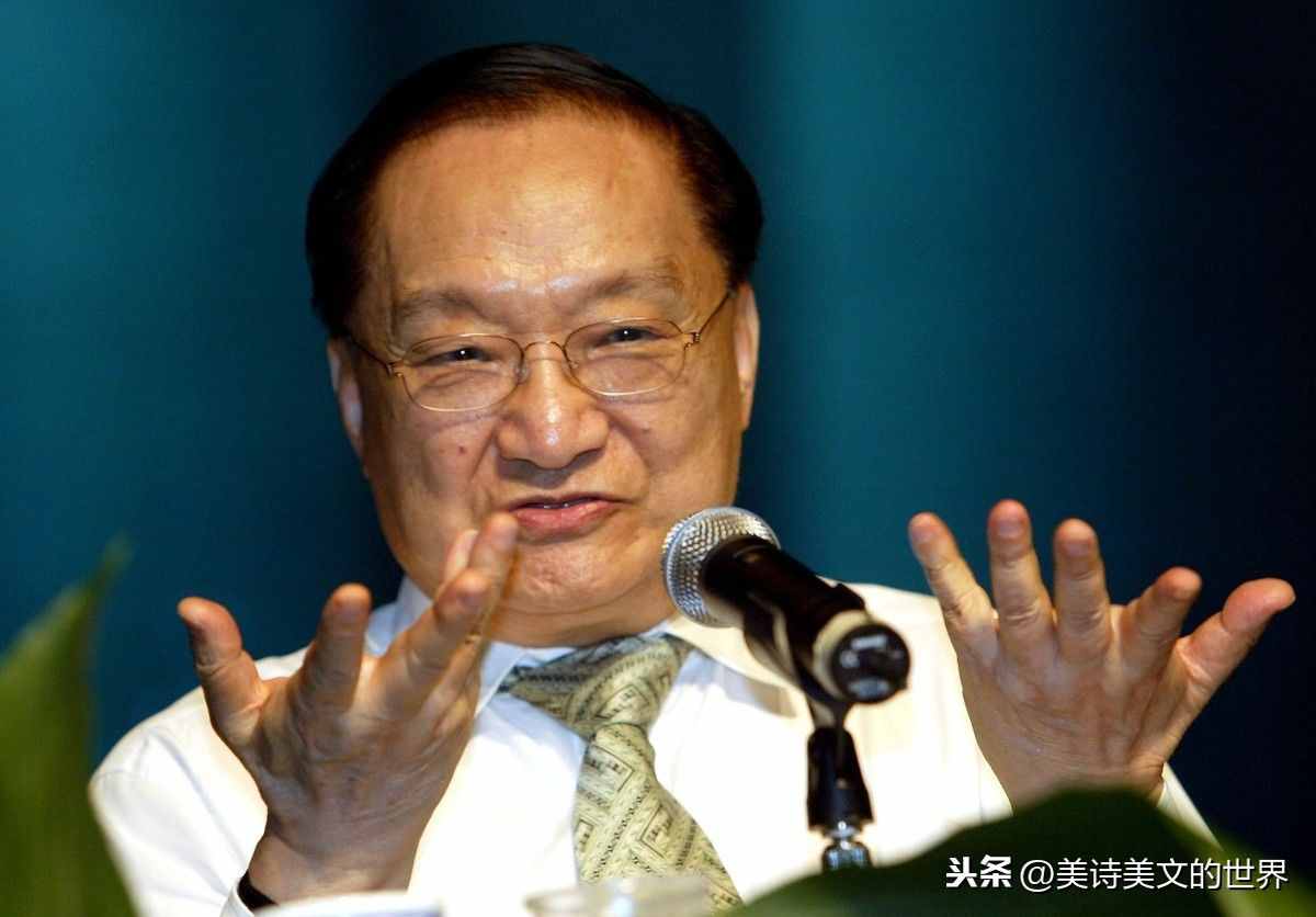 “書到用時方恨少”下一句有很多版本，讀到金庸這版還是笑出了聲