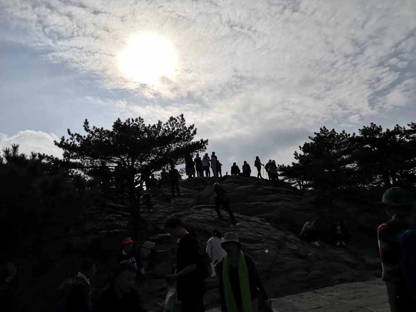 大美黃山奇松怪石