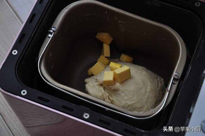用面包機(jī)做拉絲大面包，發(fā)酵1次省時(shí)間，棉花一樣軟，用手撕著吃