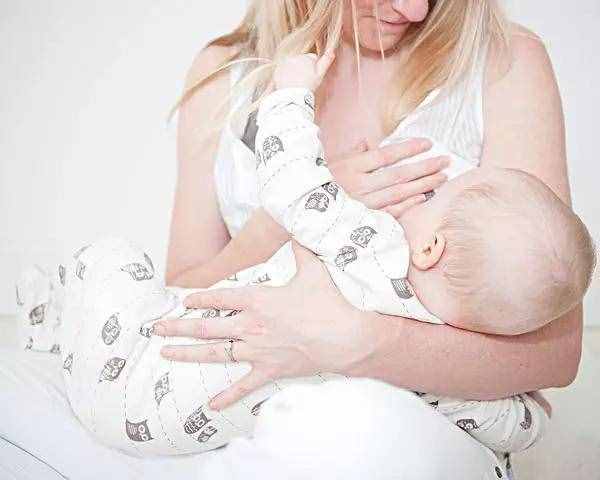 母乳喂養(yǎng)大本營，乳汁是這樣分泌的！