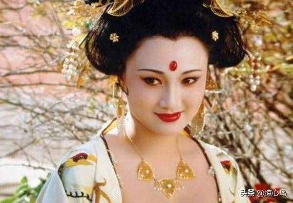 福禍盛唐（增一）楊玉環(huán)集三千寵愛在一身，為何沒有被封為皇后？