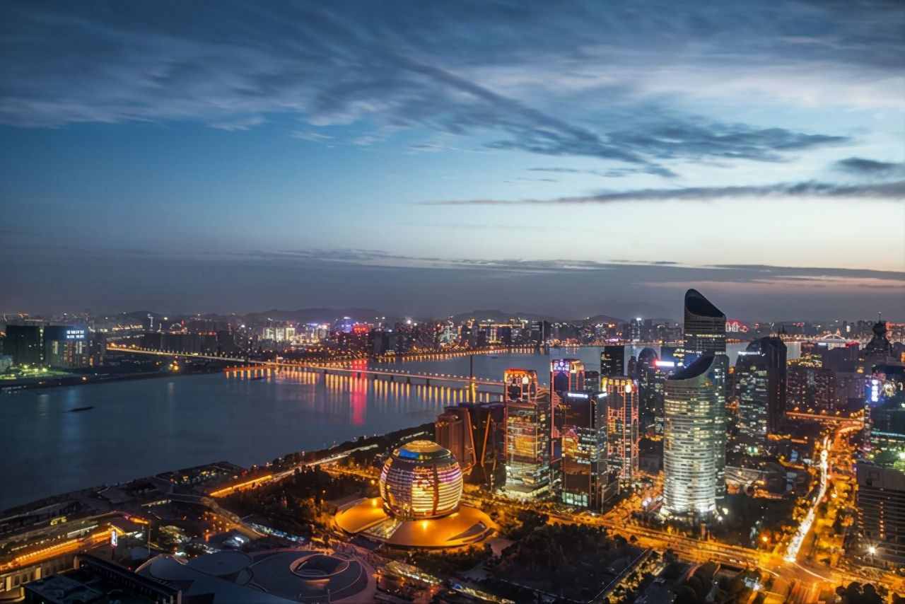 浙江曾斥資50億修建的古鎮(zhèn)，因商業(yè)氣息嚴重，逐漸被游客“遺忘”
