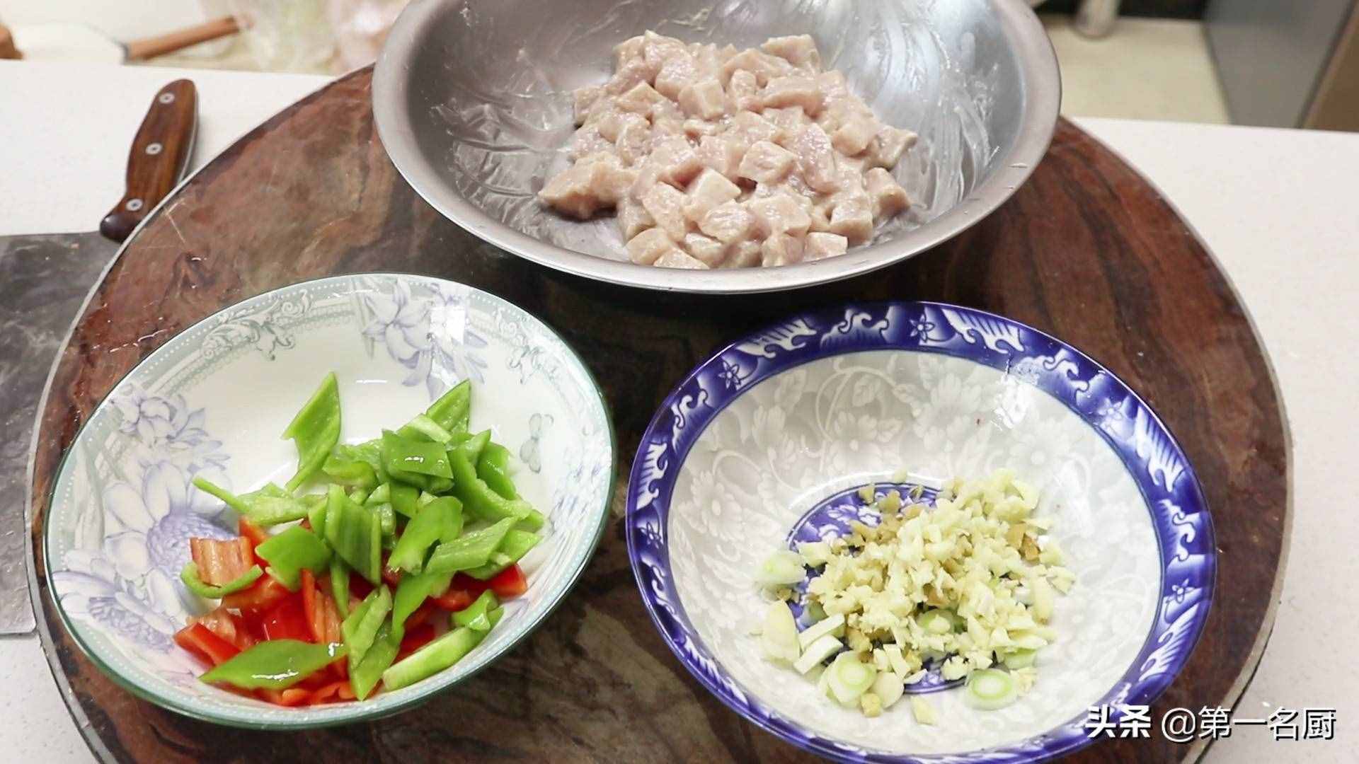 熘肉段的家常做法，詳細講解掛糊和調(diào)汁技巧，簡單實用，先收藏了