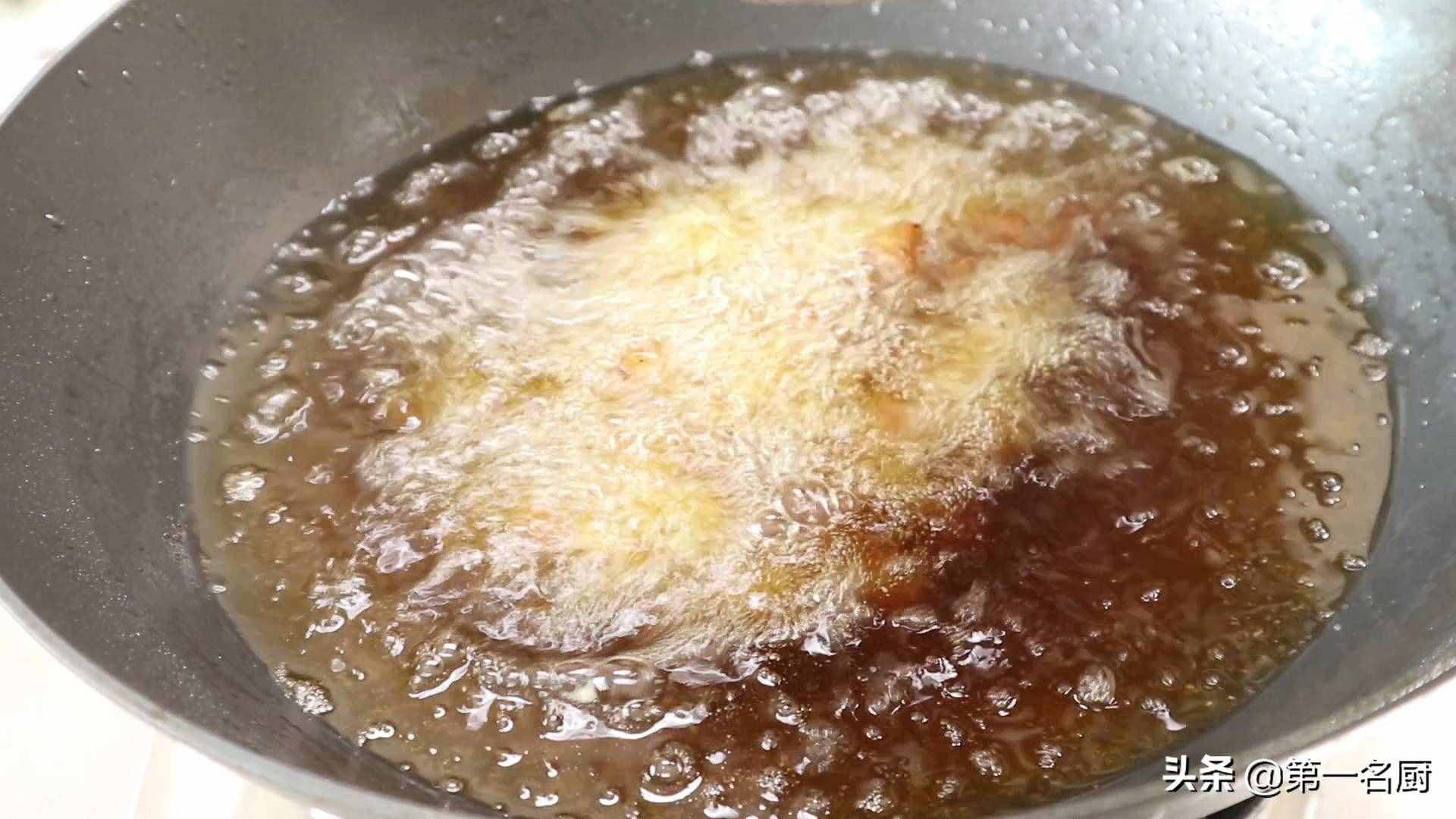 熘肉段的家常做法，詳細講解掛糊和調(diào)汁技巧，簡單實用，先收藏了