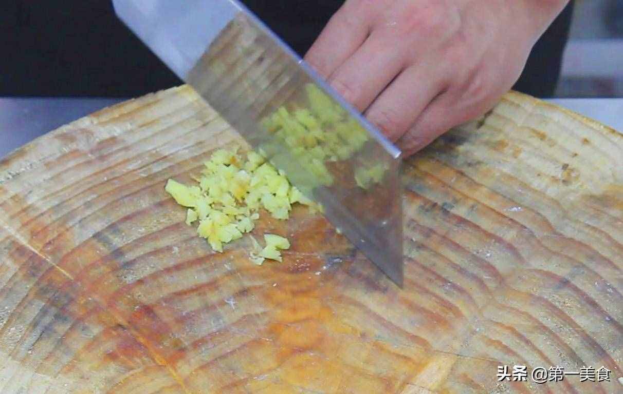 宮保雞丁家常做法，學(xué)會(huì)這個(gè)做法，想吃可以在家做，不用去飯店了