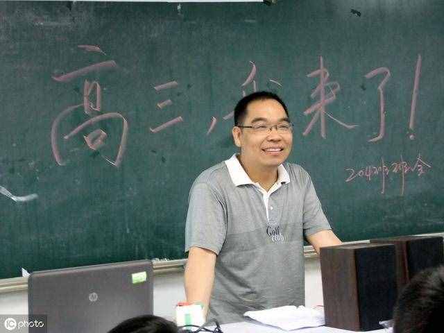 班會(huì)課流程(主題班會(huì)的四個(gè)步驟)