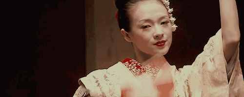 另一場“美國夢”：好萊塢里的東方美人，文化霸權下的欲望符號