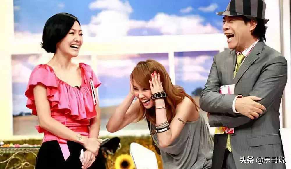 睡彭，逼婚信，與32個猛男曖昧，蔡依林的情史可不止周杰倫