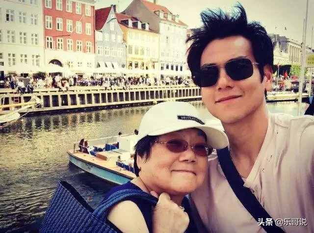睡彭，逼婚信，與32個猛男曖昧，蔡依林的情史可不止周杰倫