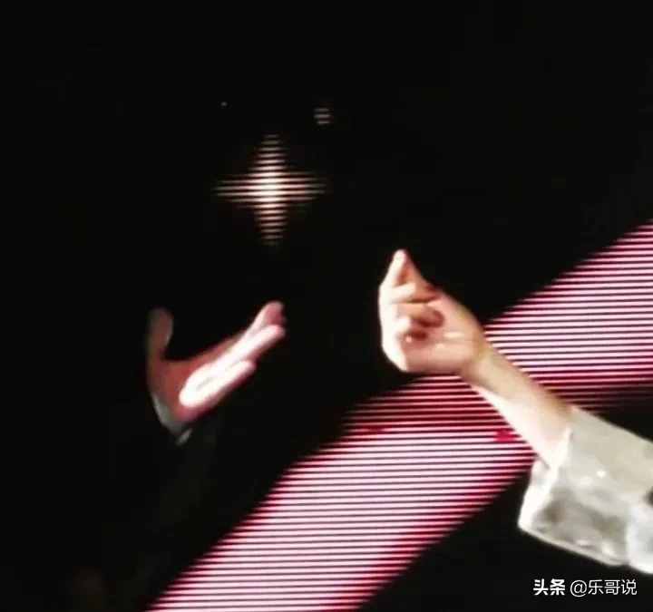 睡彭，逼婚信，與32個猛男曖昧，蔡依林的情史可不止周杰倫